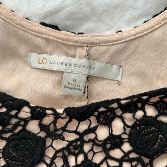 Lauren Conrad Black Lace Maxi Dress - Size 6 - Picture 4 of 6